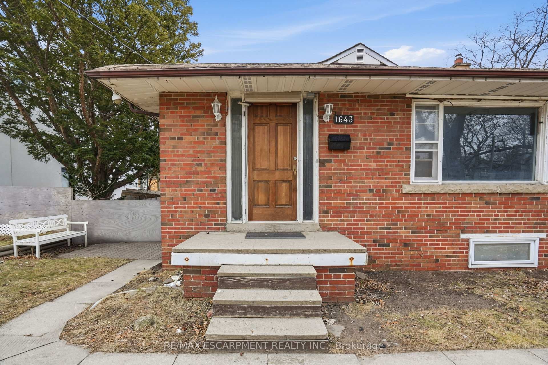 1643 Glenburnie Road photo 7
