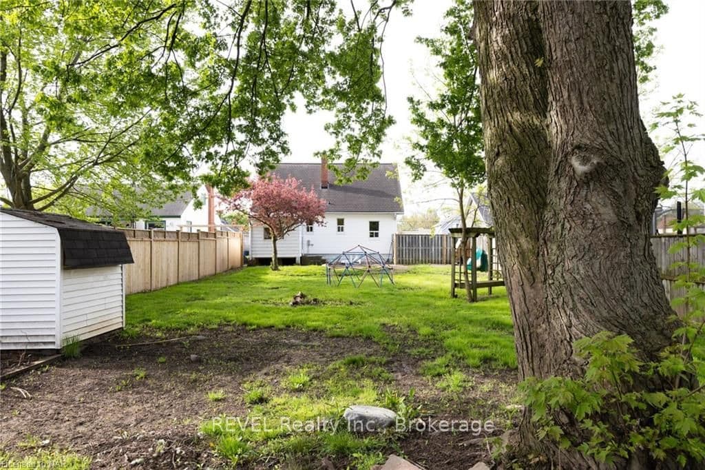 44 THOROLD Road photo 20