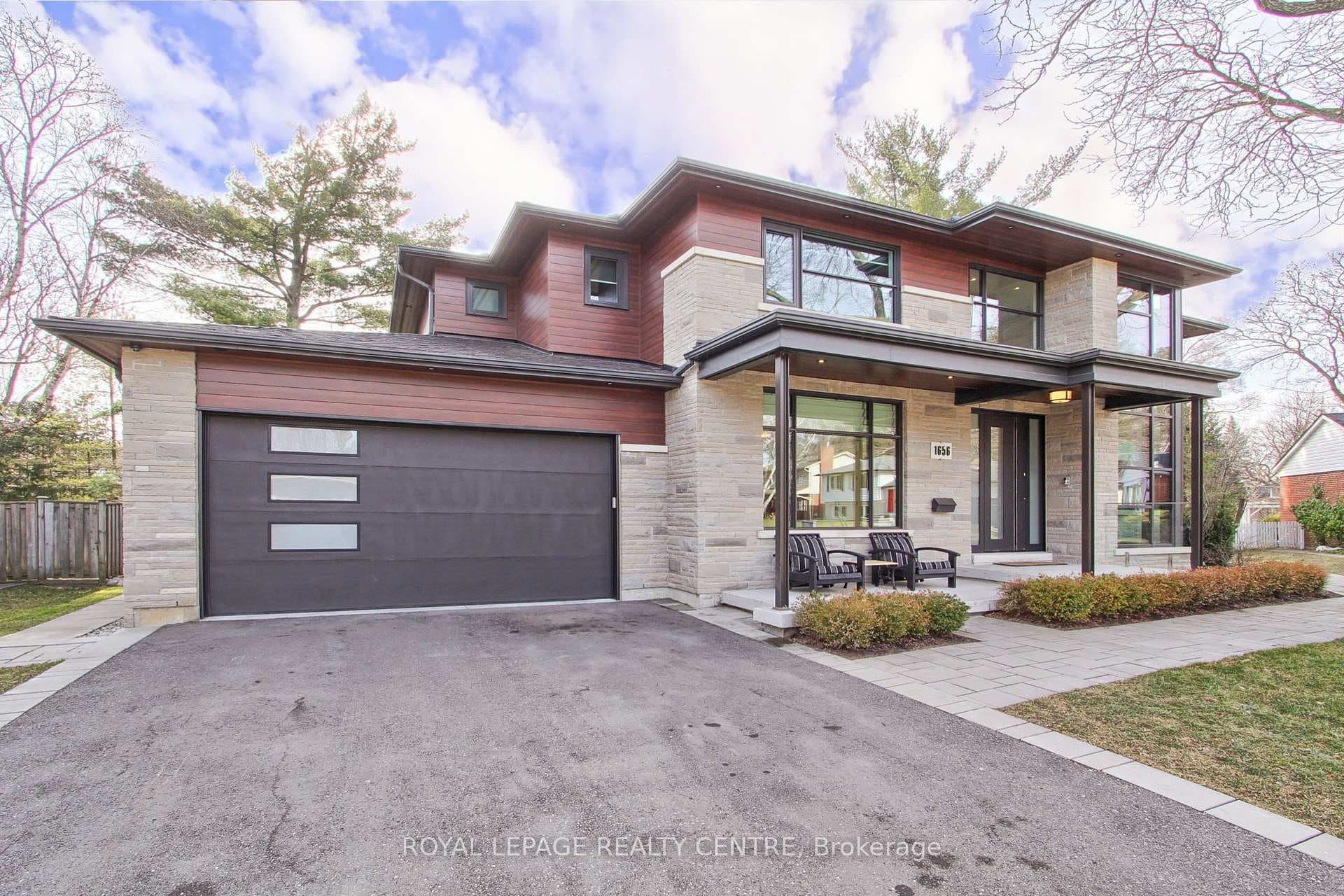 1656 Bramsey Drive photo 4
