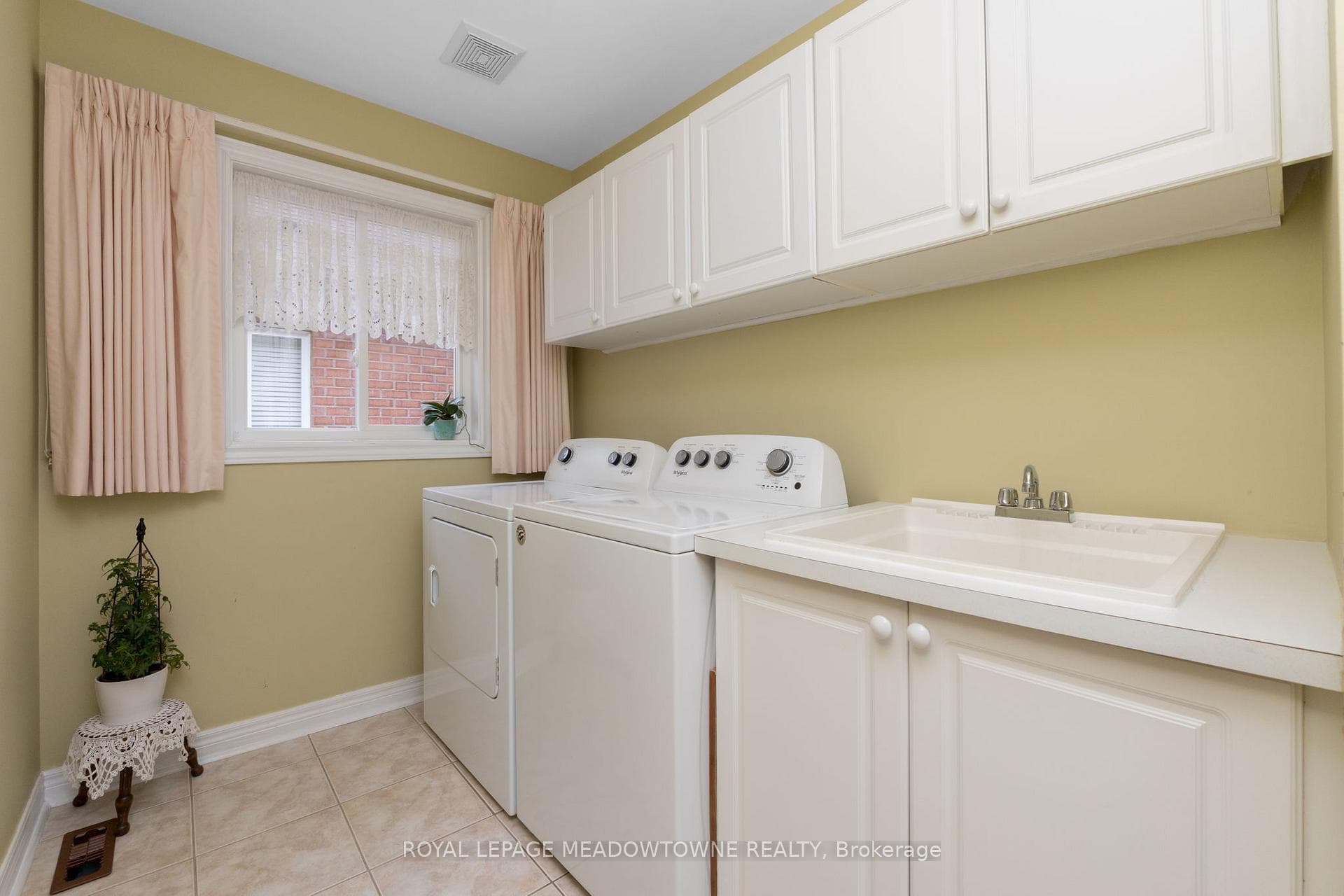 346 Centennial Forest Drive photo 18