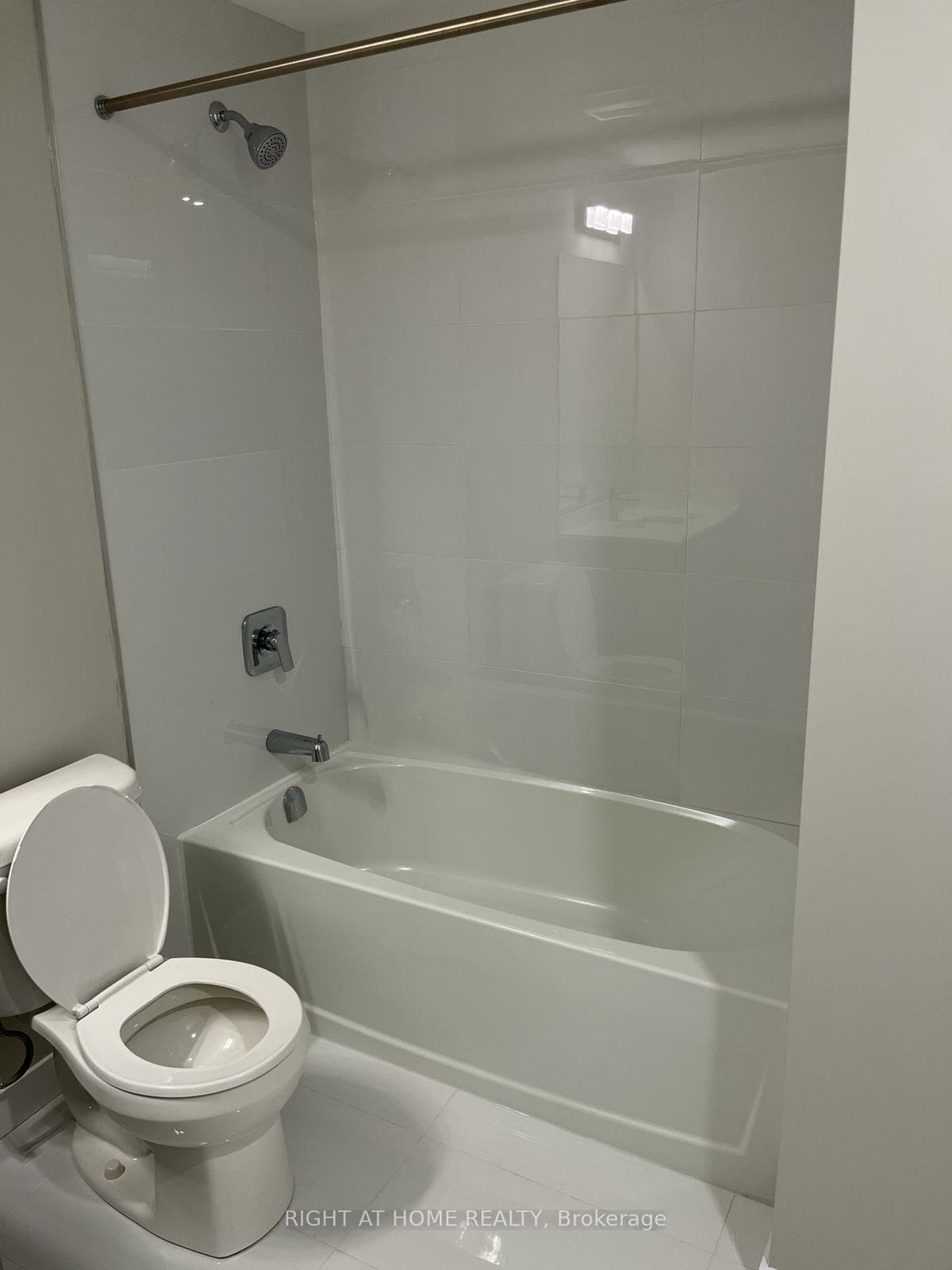 15 Queen Street Unit 1713 photo 17