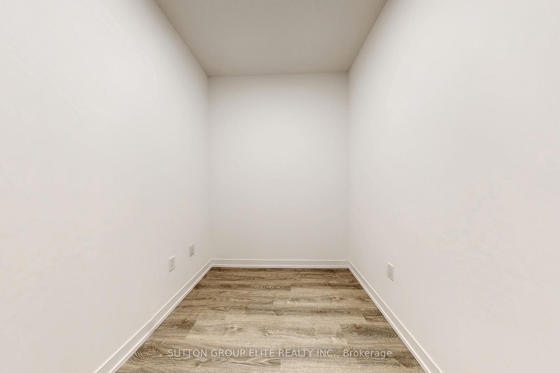 8 Interchange Way Unit 5301 photo 11