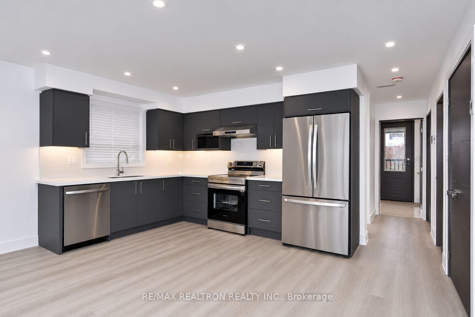 230 Boon Avenue Unit 5 photo 10