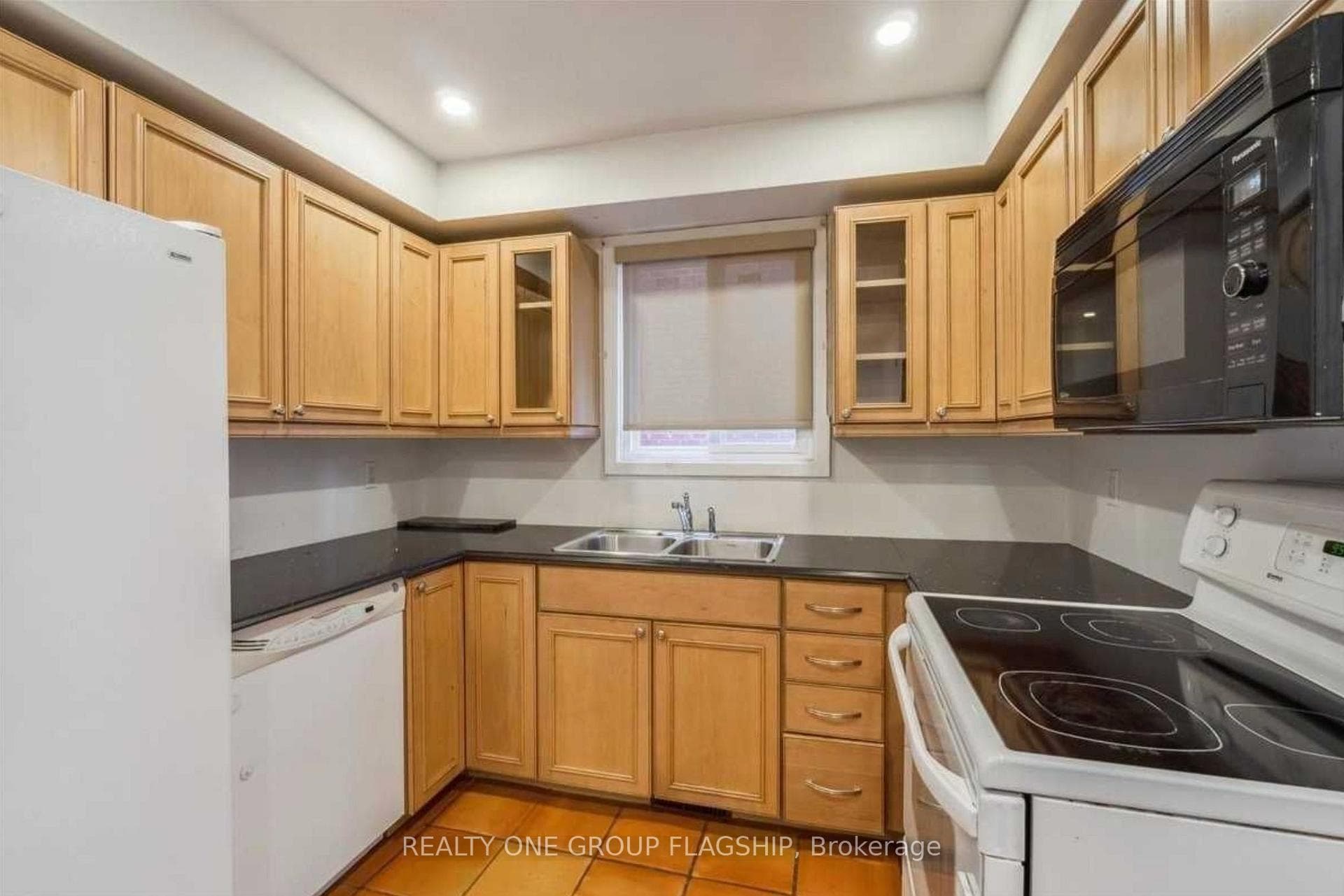 339 A Windermere Avenue photo 9
