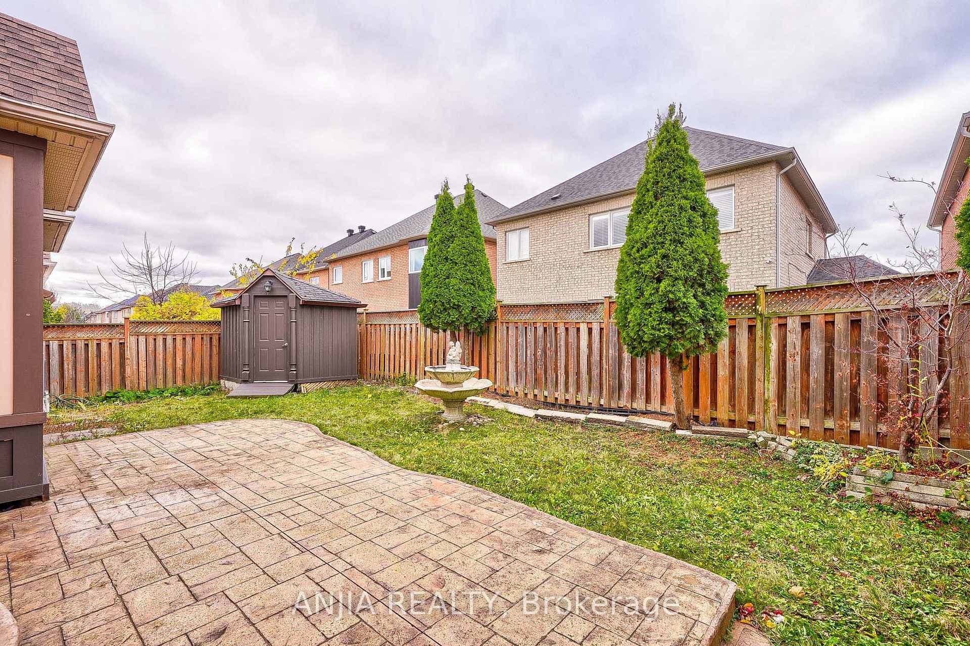 36 Mckennon Street photo 38