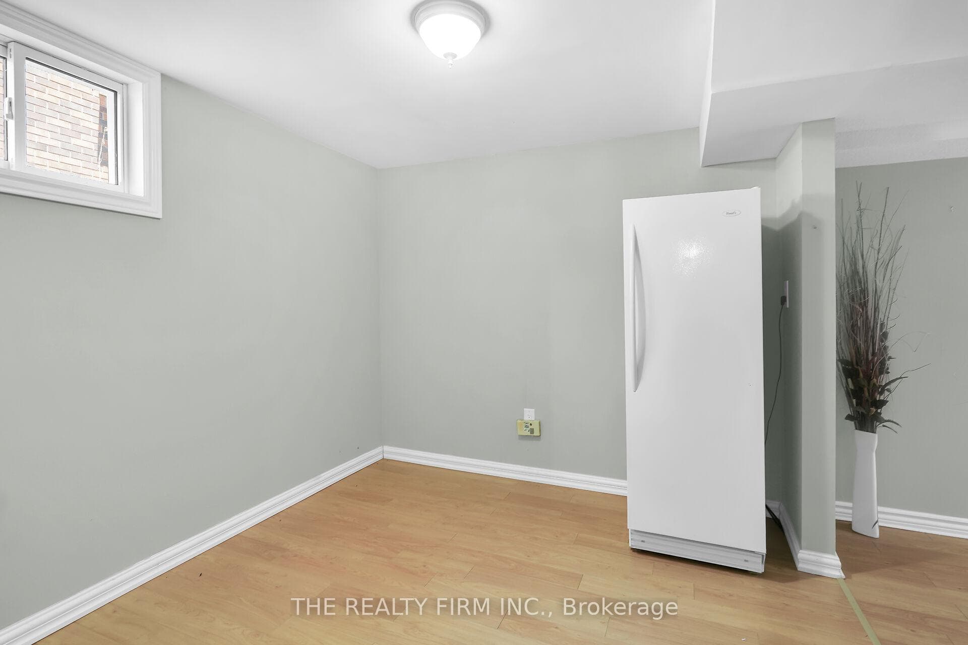 370 Spruce Street photo 34