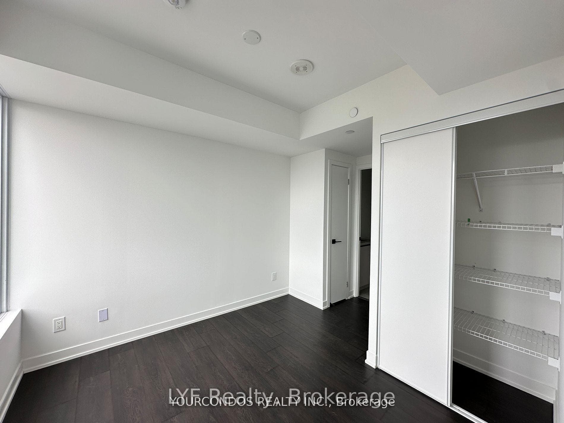 319 Jarvis Street Unit 810 photo 5
