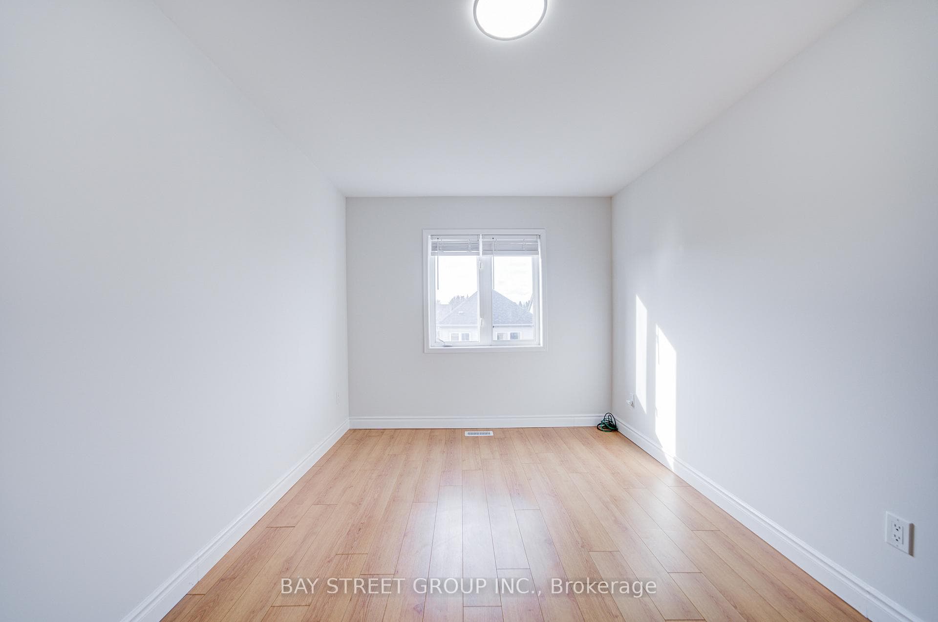 61 Bettina Place photo 37