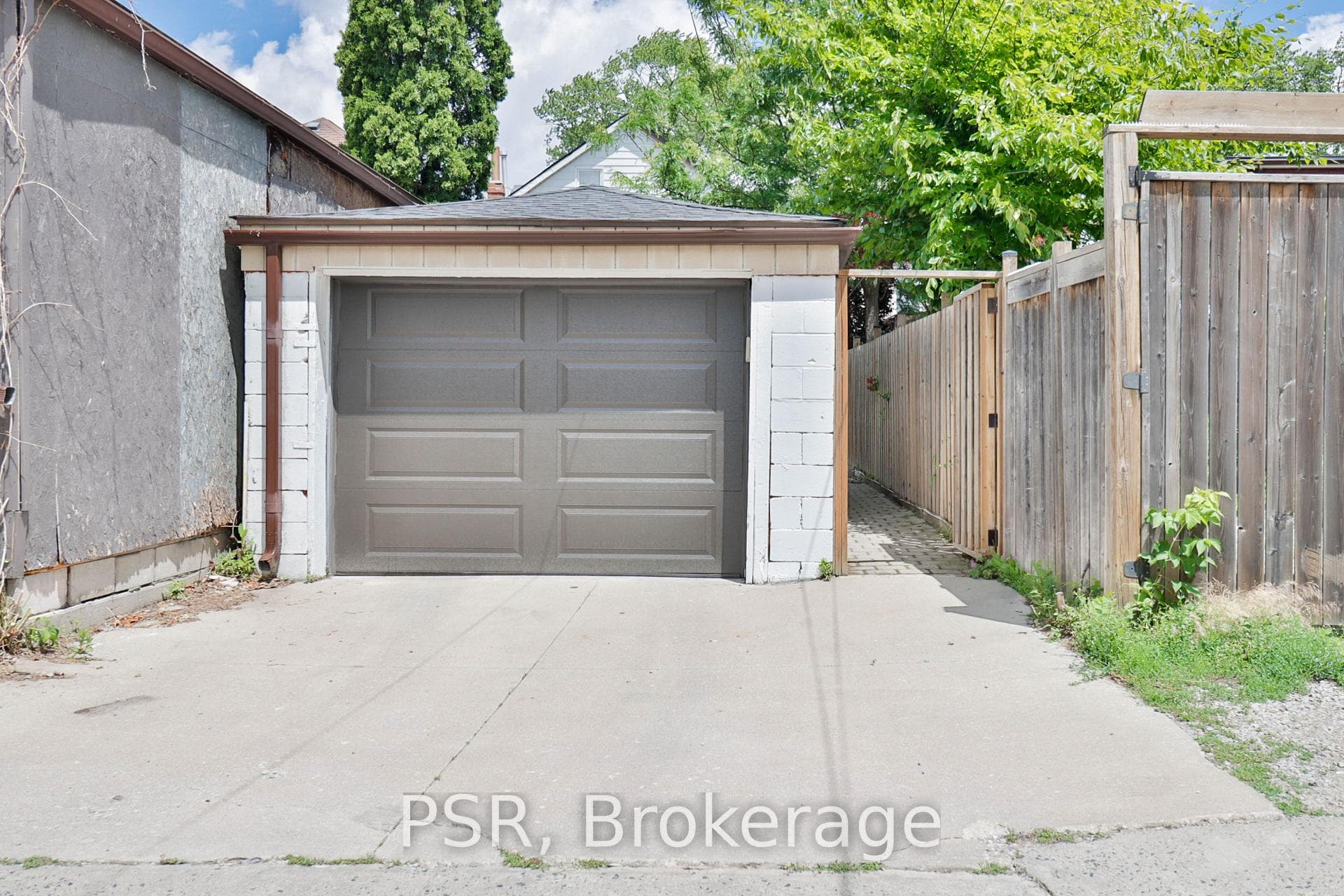 175 Maria Street photo 37