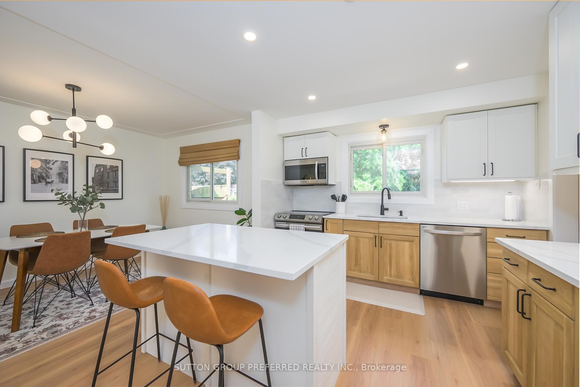 691 Widmore Drive photo 8