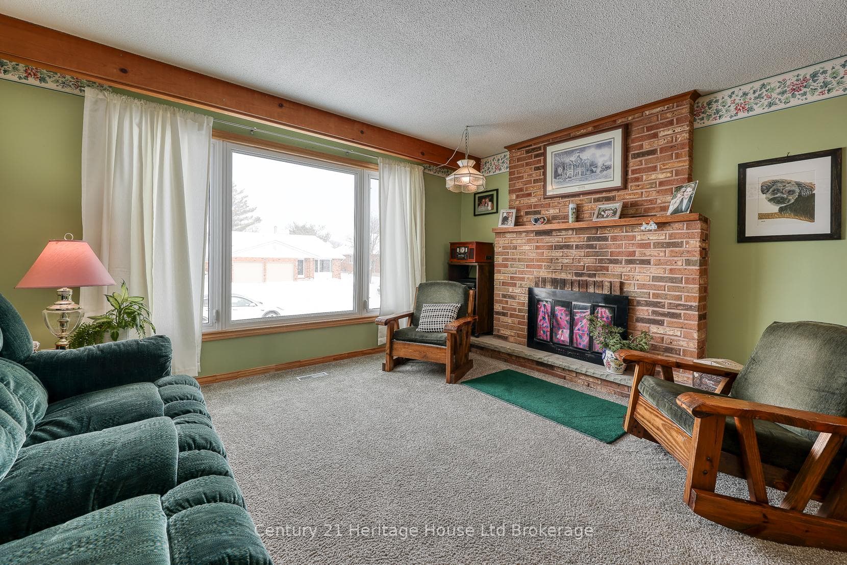 249 Macdonald Drive photo 5