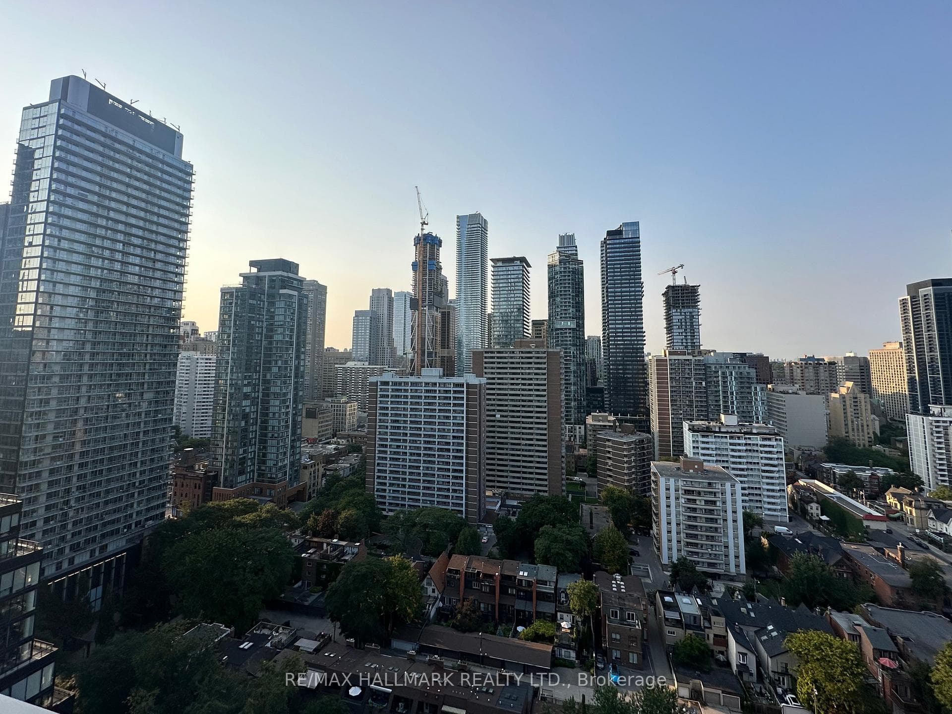 50 Wellesley Street Unit 2904 photo 19