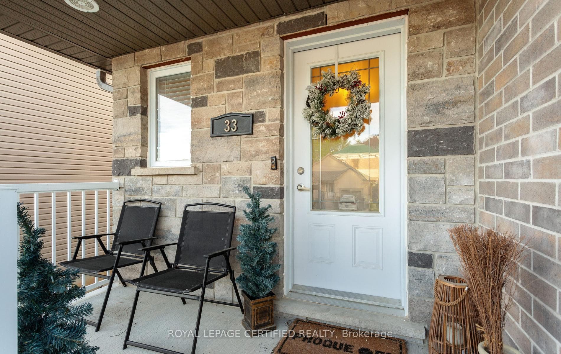 33 Kendell Lane photo 3