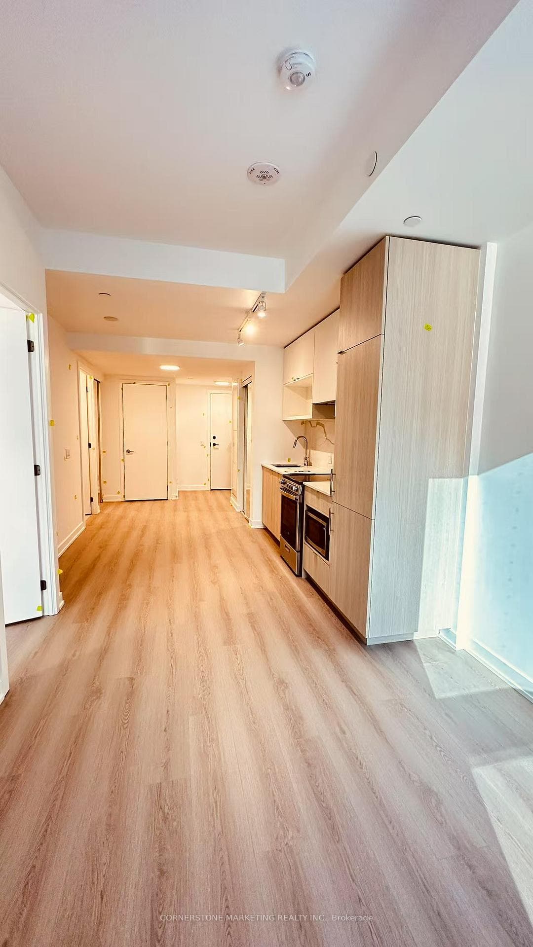 100 Queen Street Unit 302 photo 4