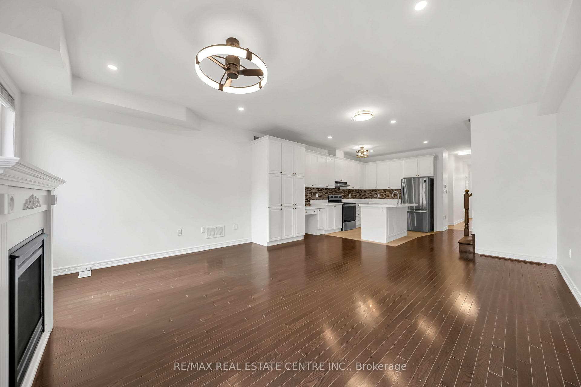 8 Munch Place photo 19