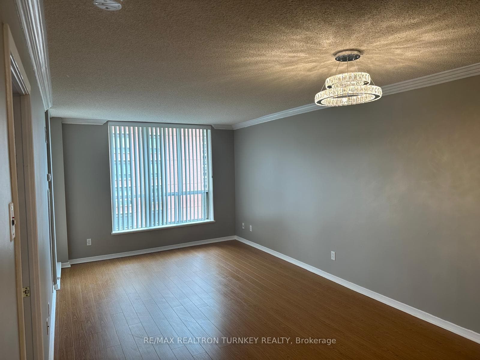 51 Harrison Garden Boulevard Unit Lph 6 photo 12