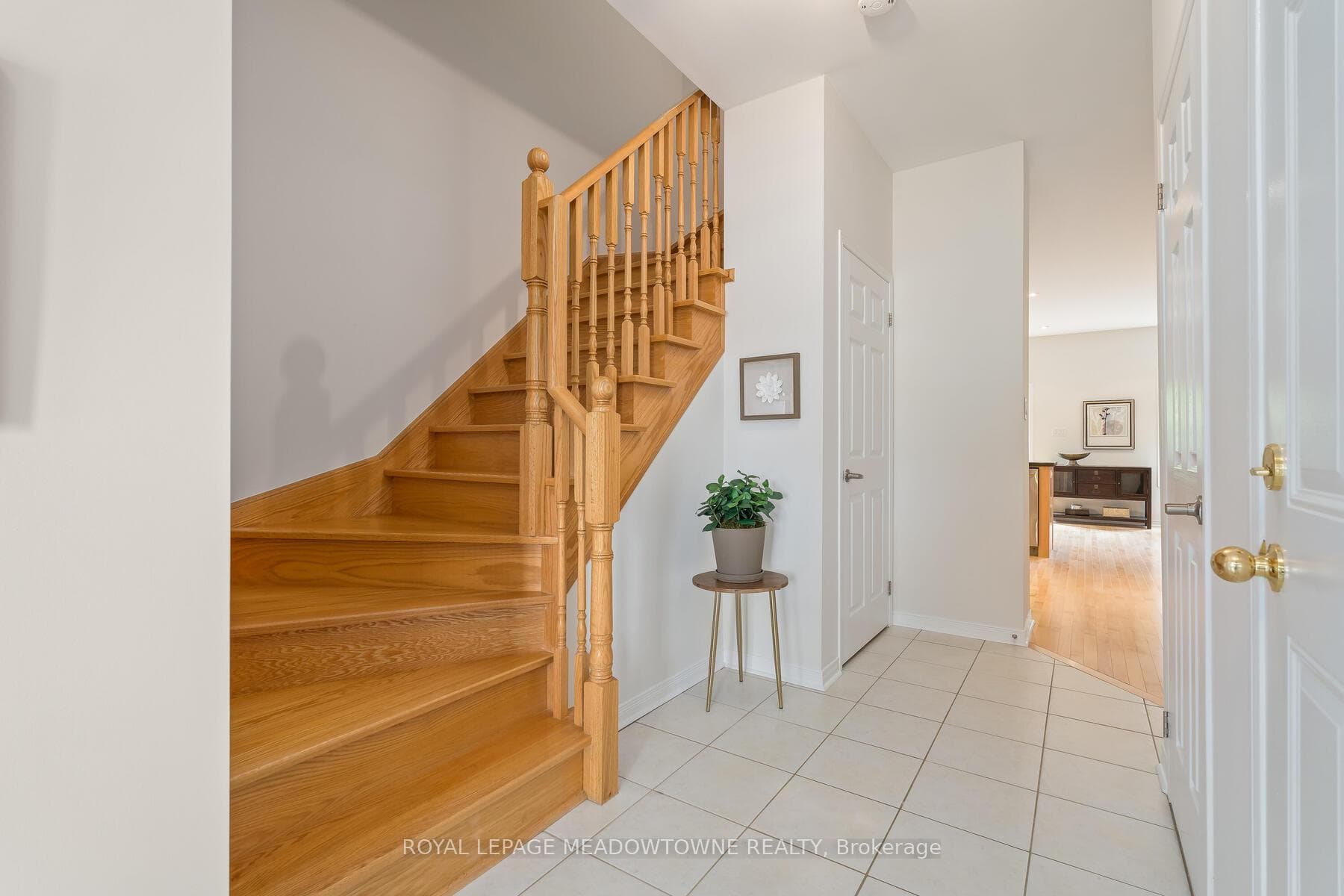48 Goldham Way photo 20