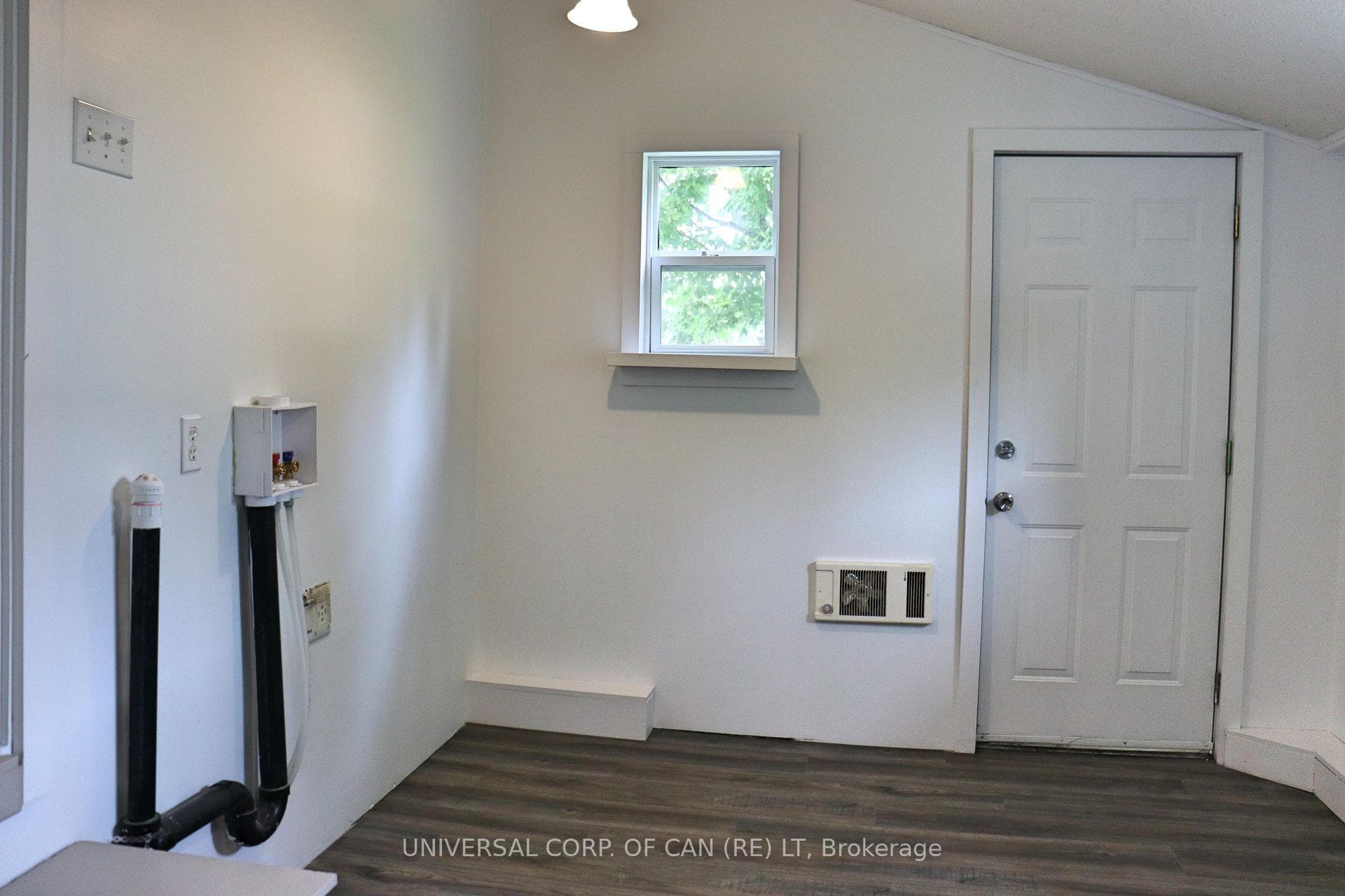 Laundry/Storage