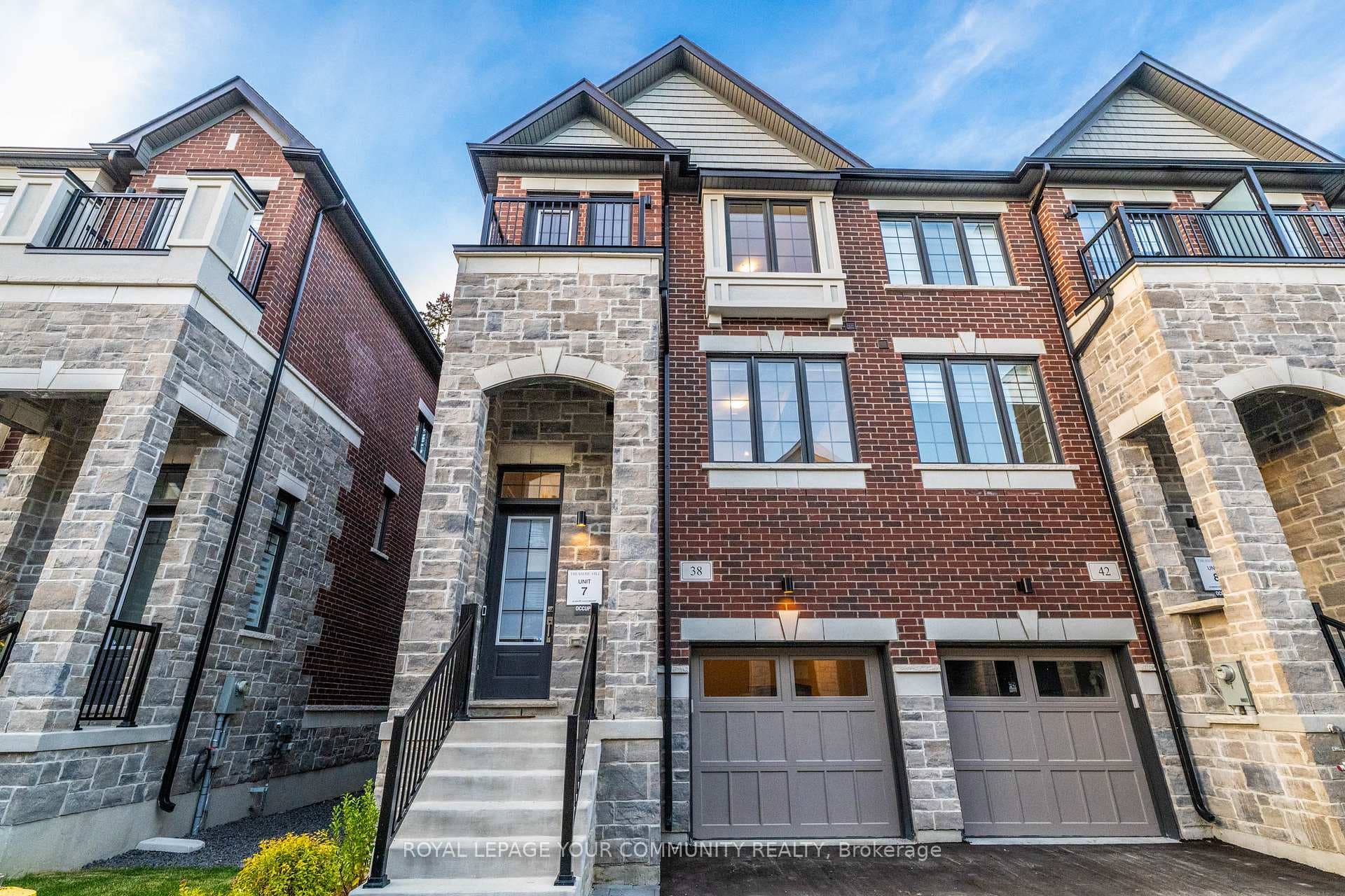 38 Arbour Green Crescent photo 1