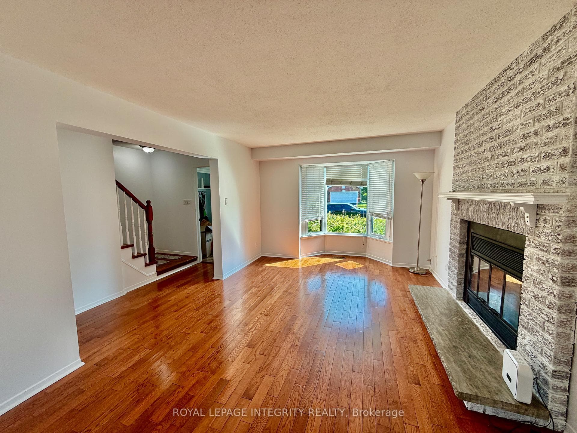 1039 Karsh Drive photo 12