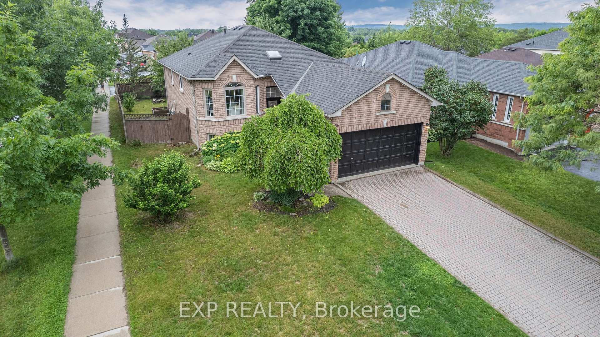 36 Nicholson Drive photo 2