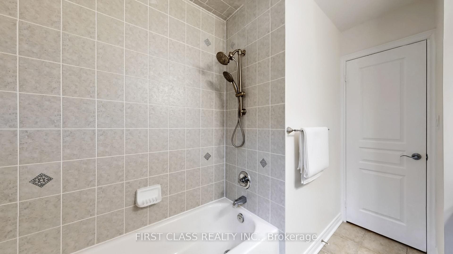 685 Cornell Rouge Boulevard photo 43