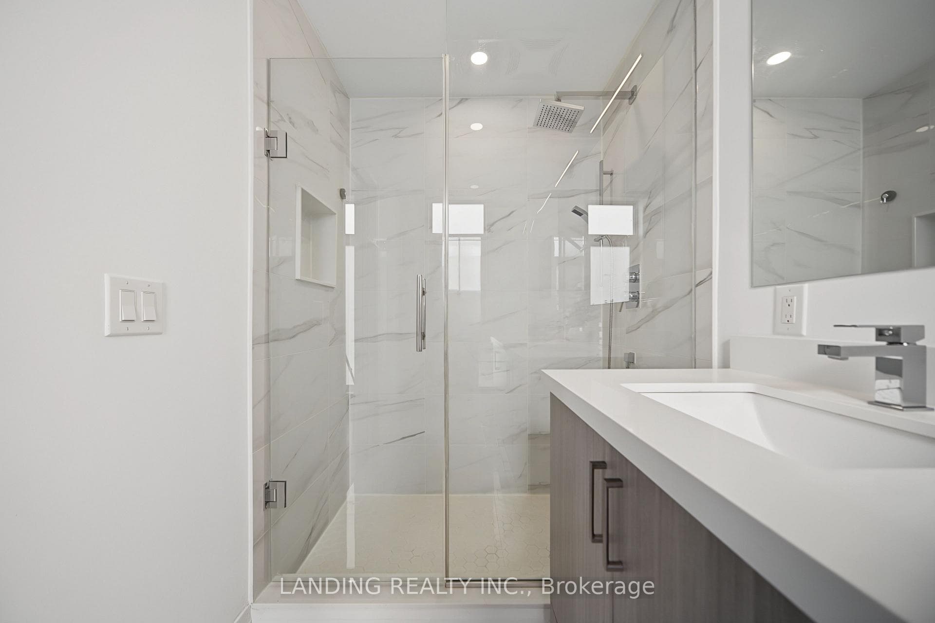 17 Greenbriar Road Unit 7 photo 36