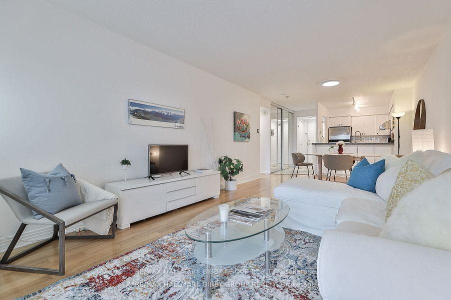 95 Prince Arthur Avenue Unit 311 photo 5