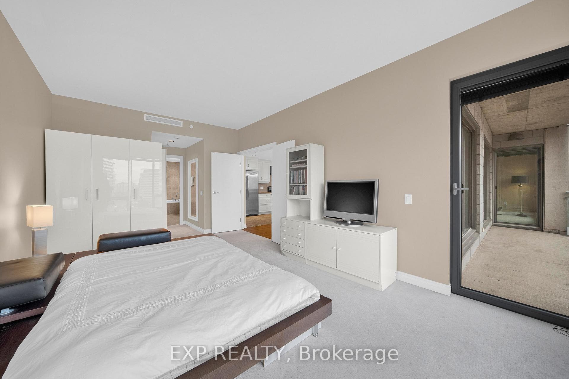 90 George Street Unit 1103 photo 19