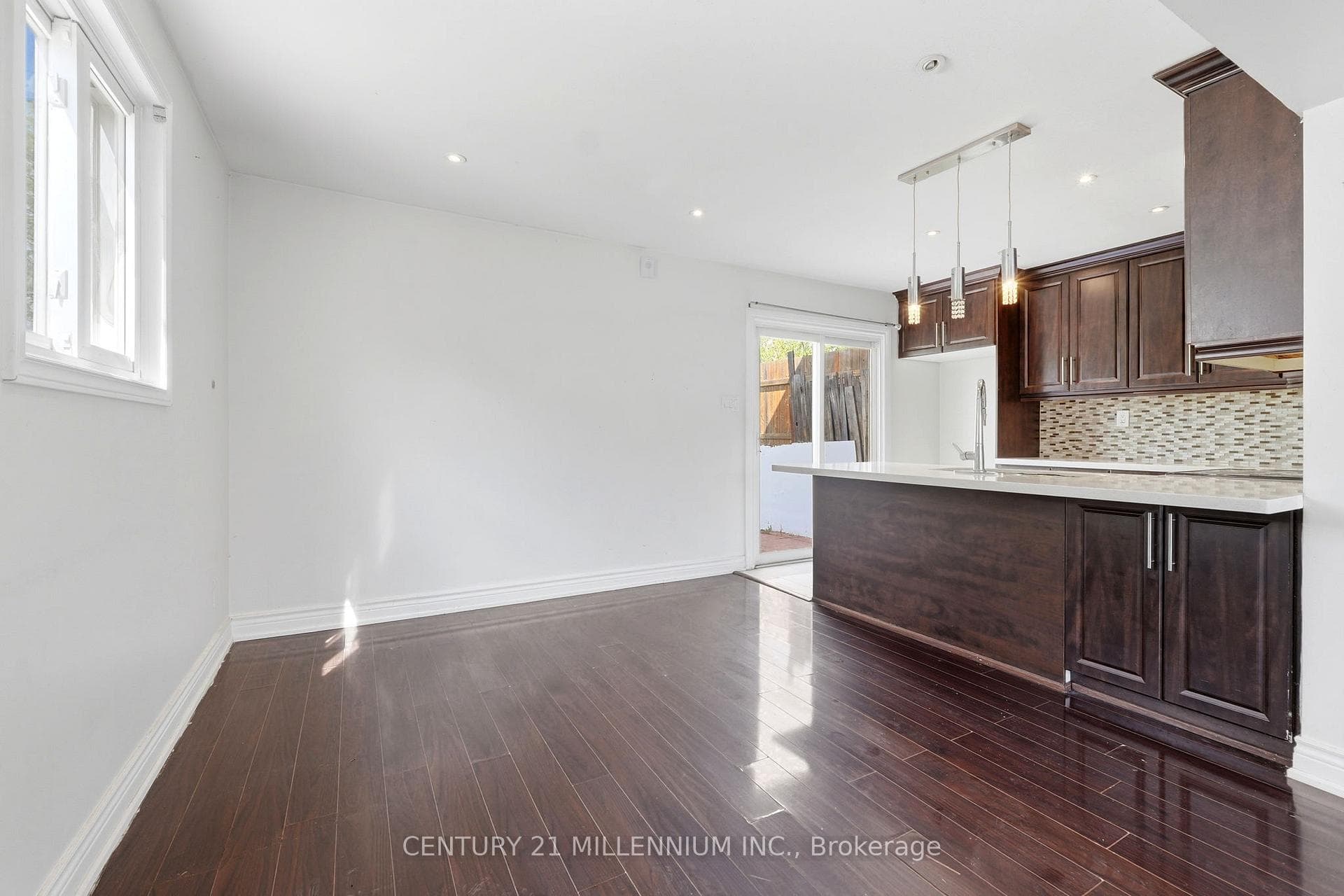 22 Griselda Court photo 9