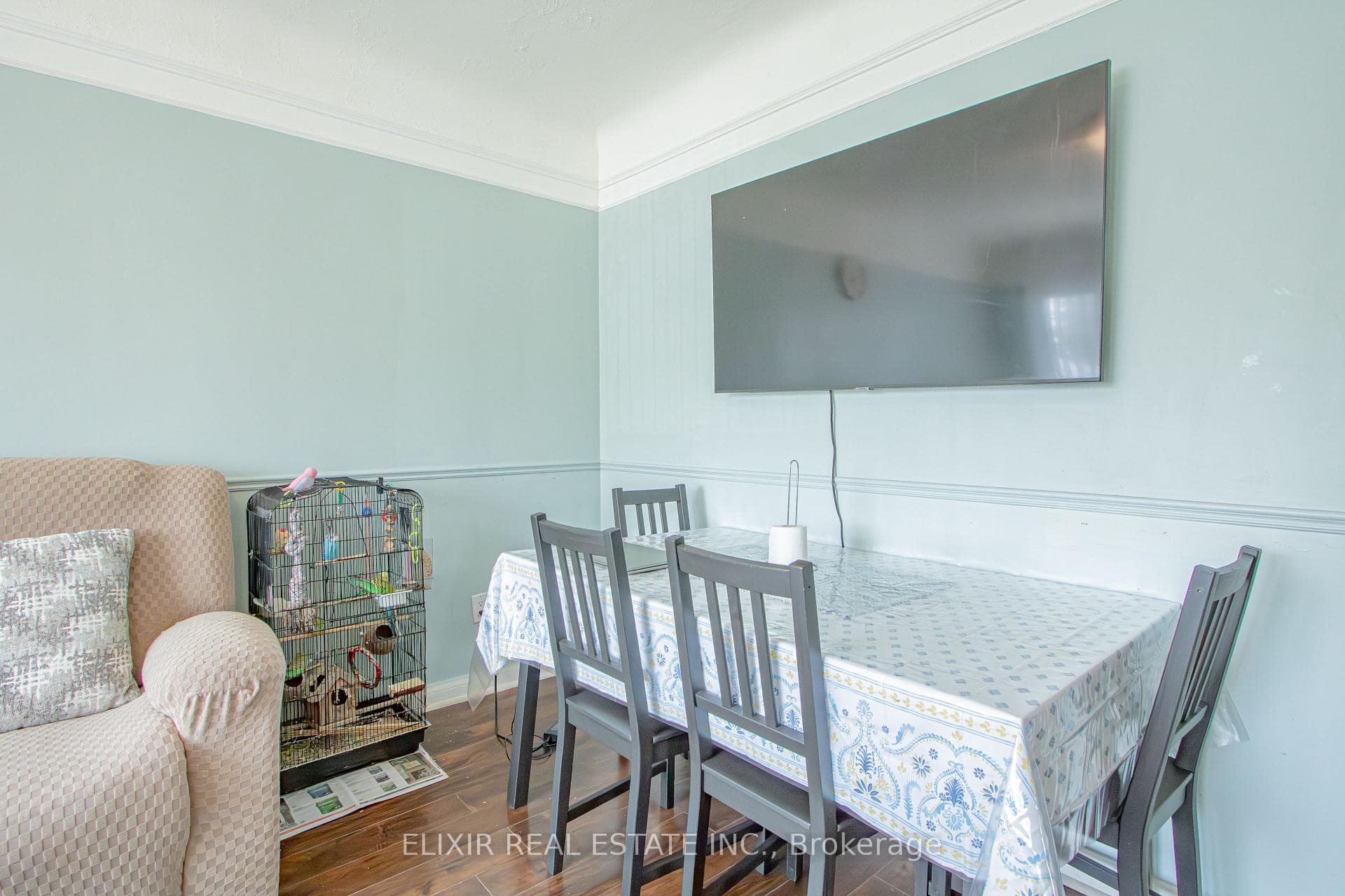 360 HALE Street photo 6