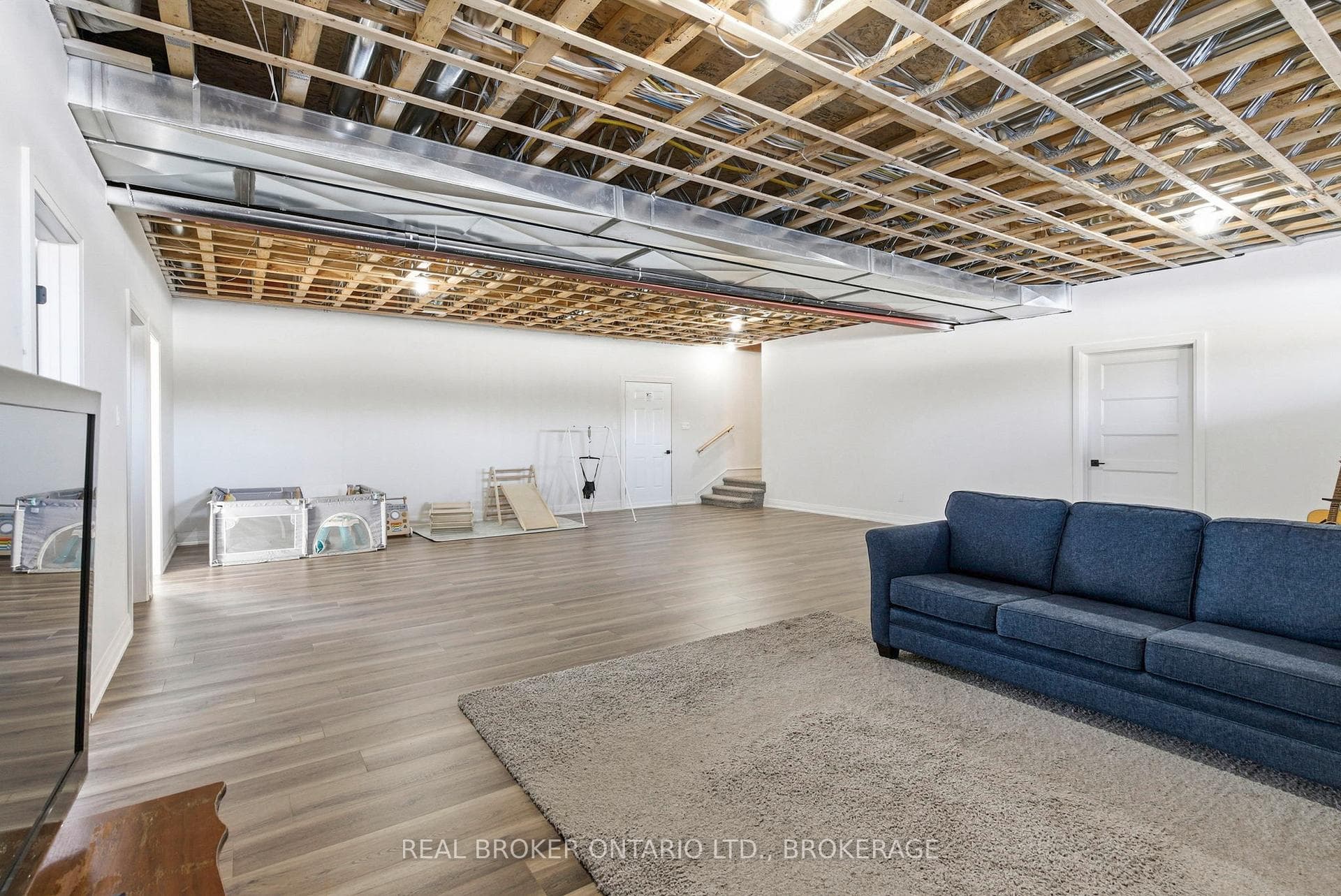 16119 Eamer Road photo 34