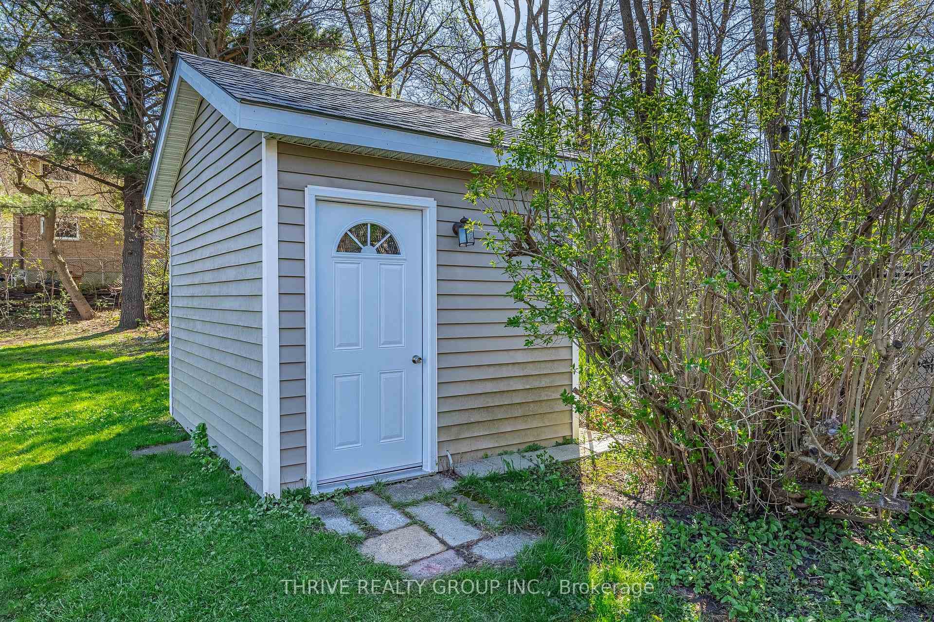 166 Ashland Avenue photo 38