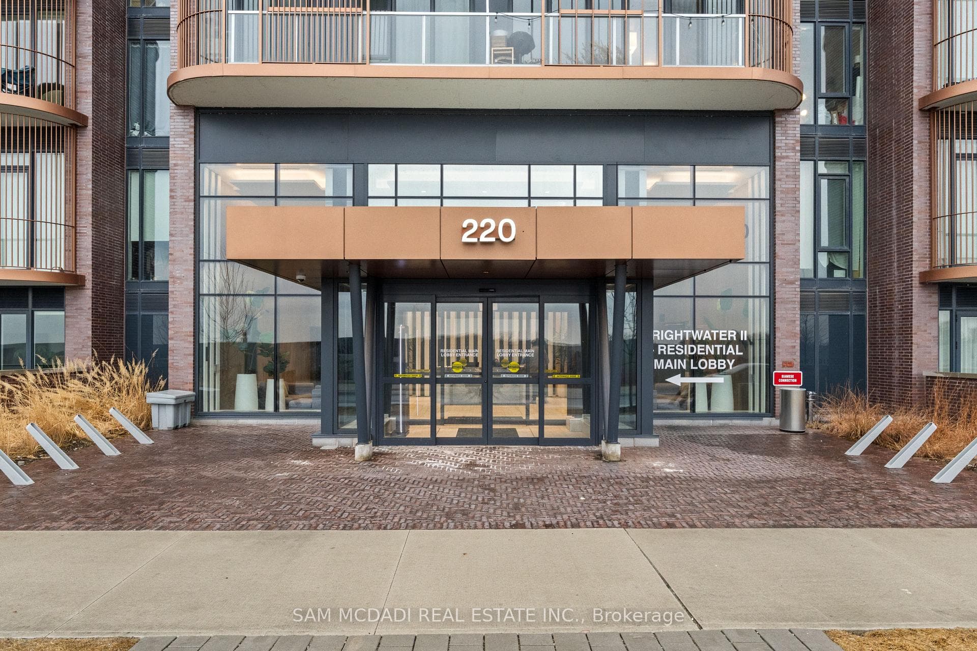 220 Missinnihe Way Unit 912 photo 2