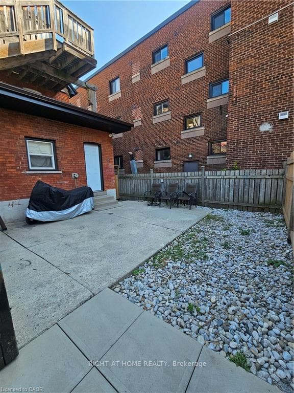Rear shared yard space