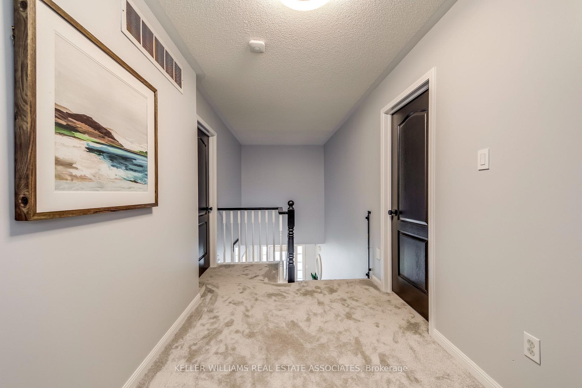 2246 Oakhaven Drive photo 9