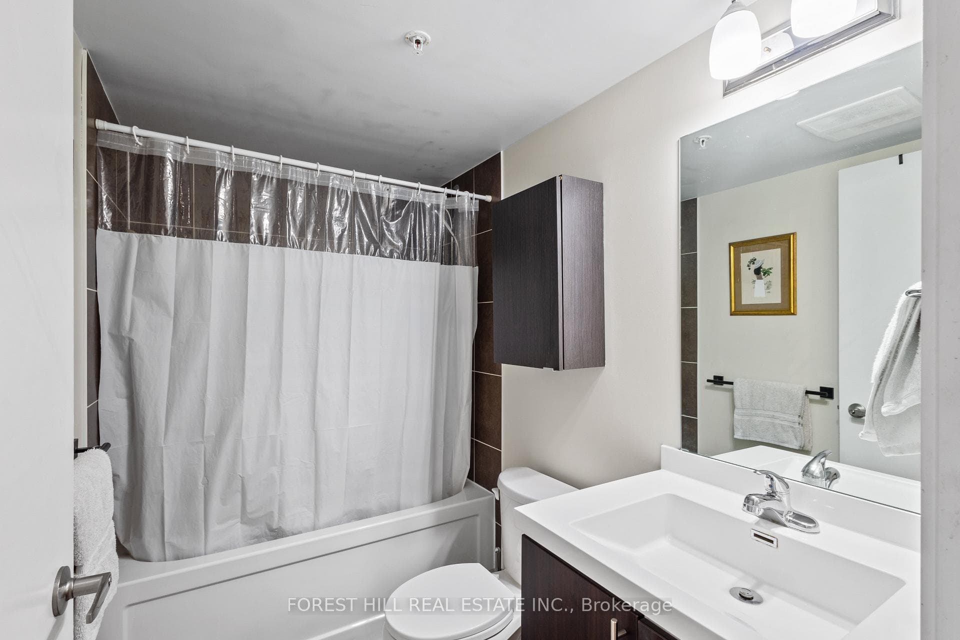 1410 Dupont Street Unit 907 photo 13