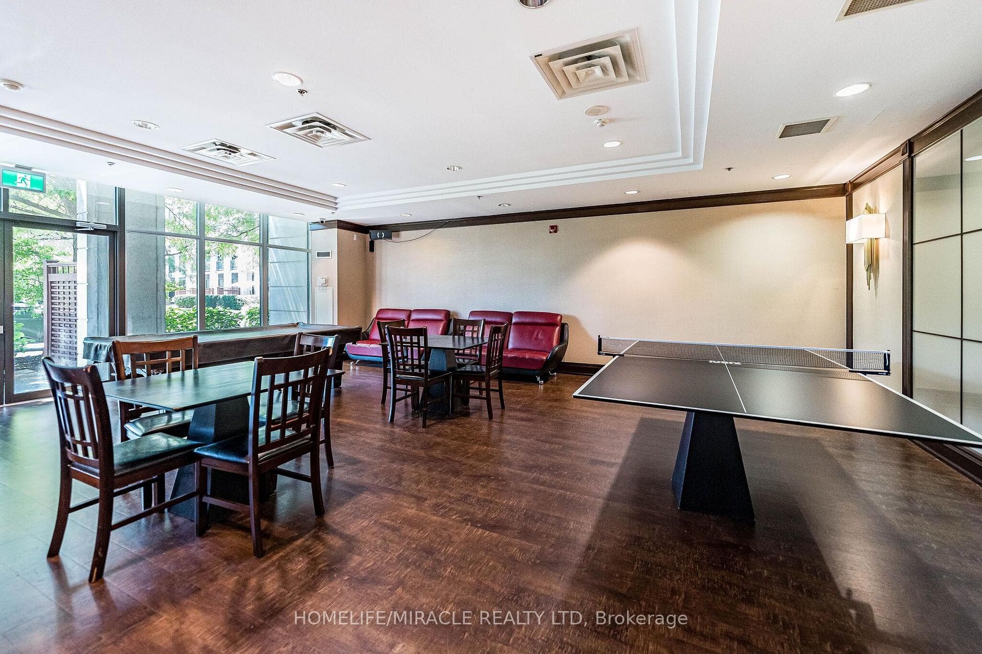 18 Harding Boulevard Unit 121 photo 41