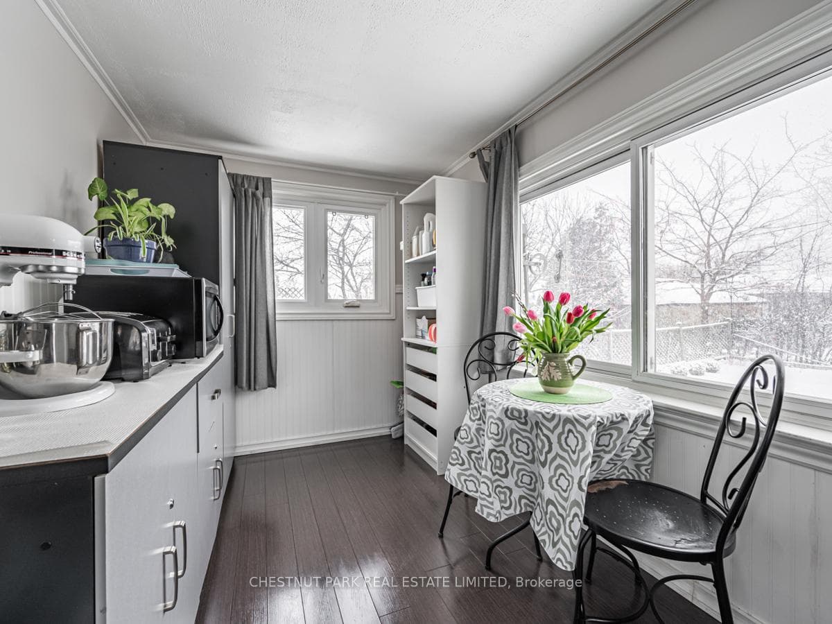 207 Pellatt Avenue photo 16
