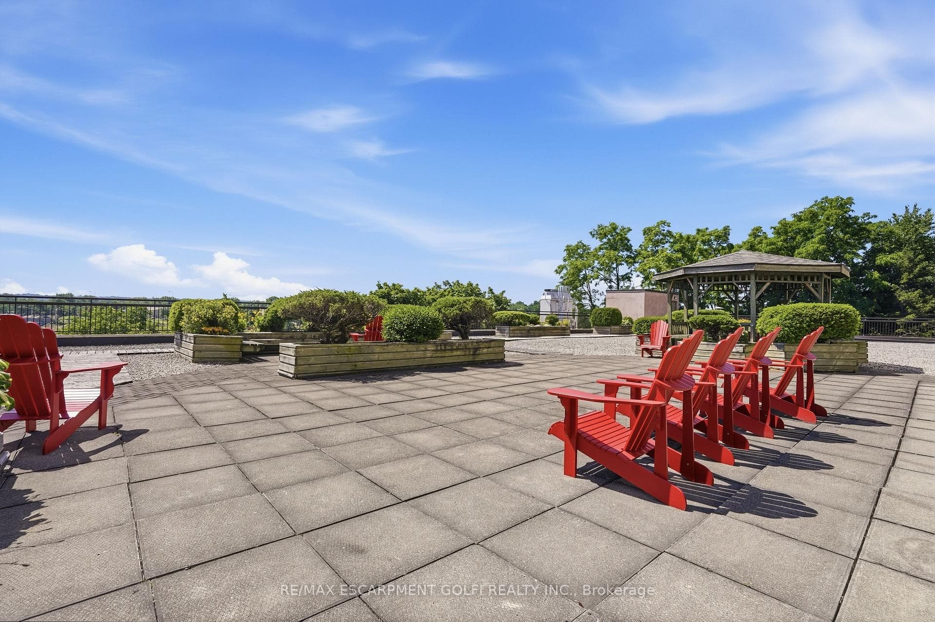 7 Gale Crescent Unit B3 photo 31