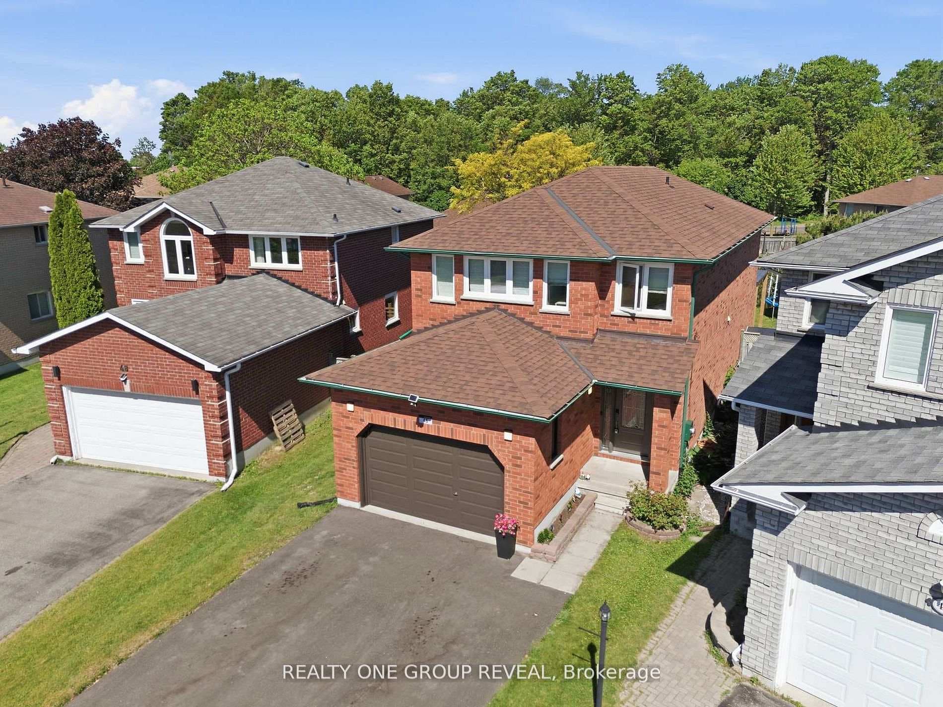 46 Fieldcrest Avenue photo 4