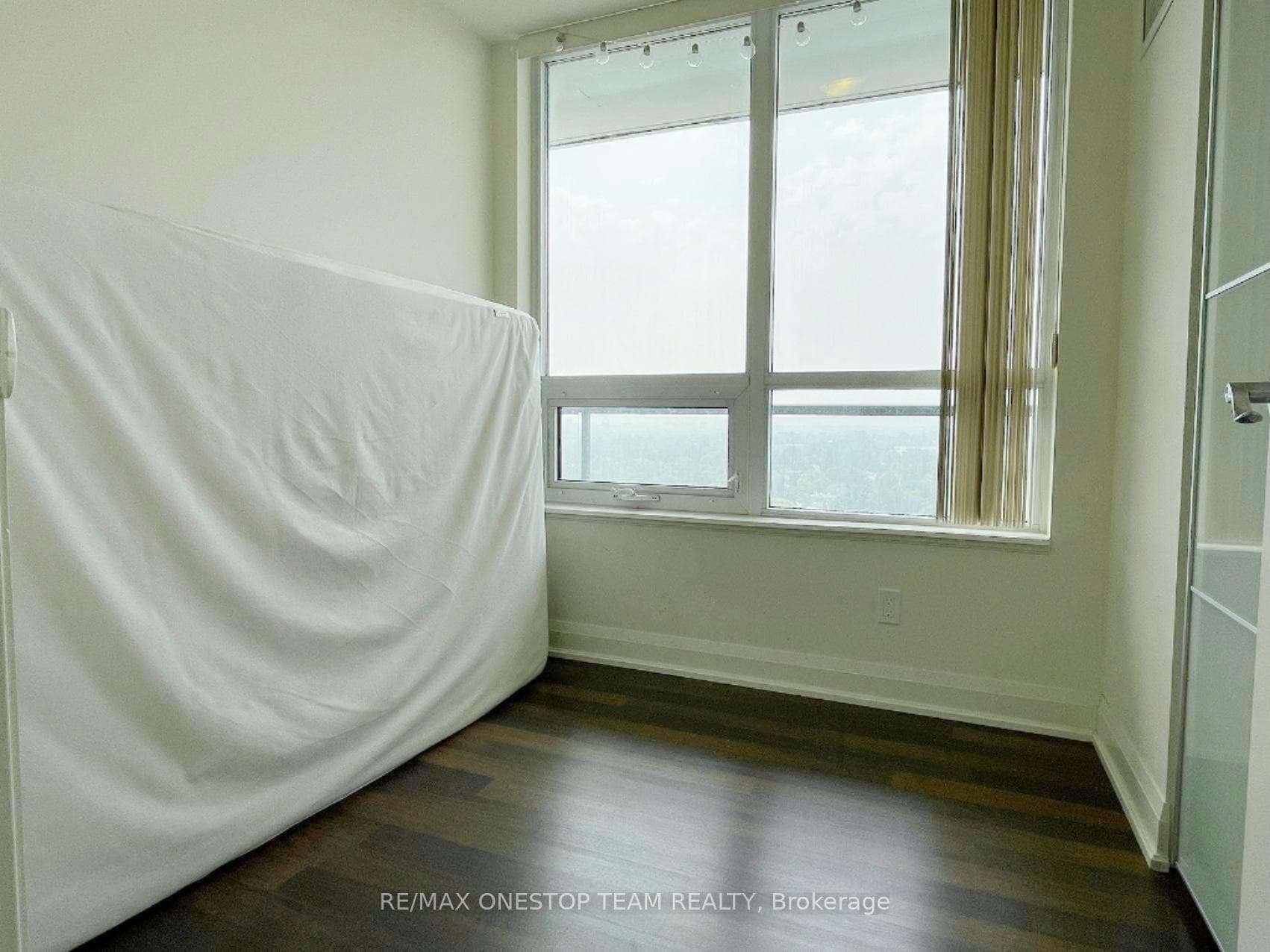 68 Canterbury Place Unit 1806 photo 9