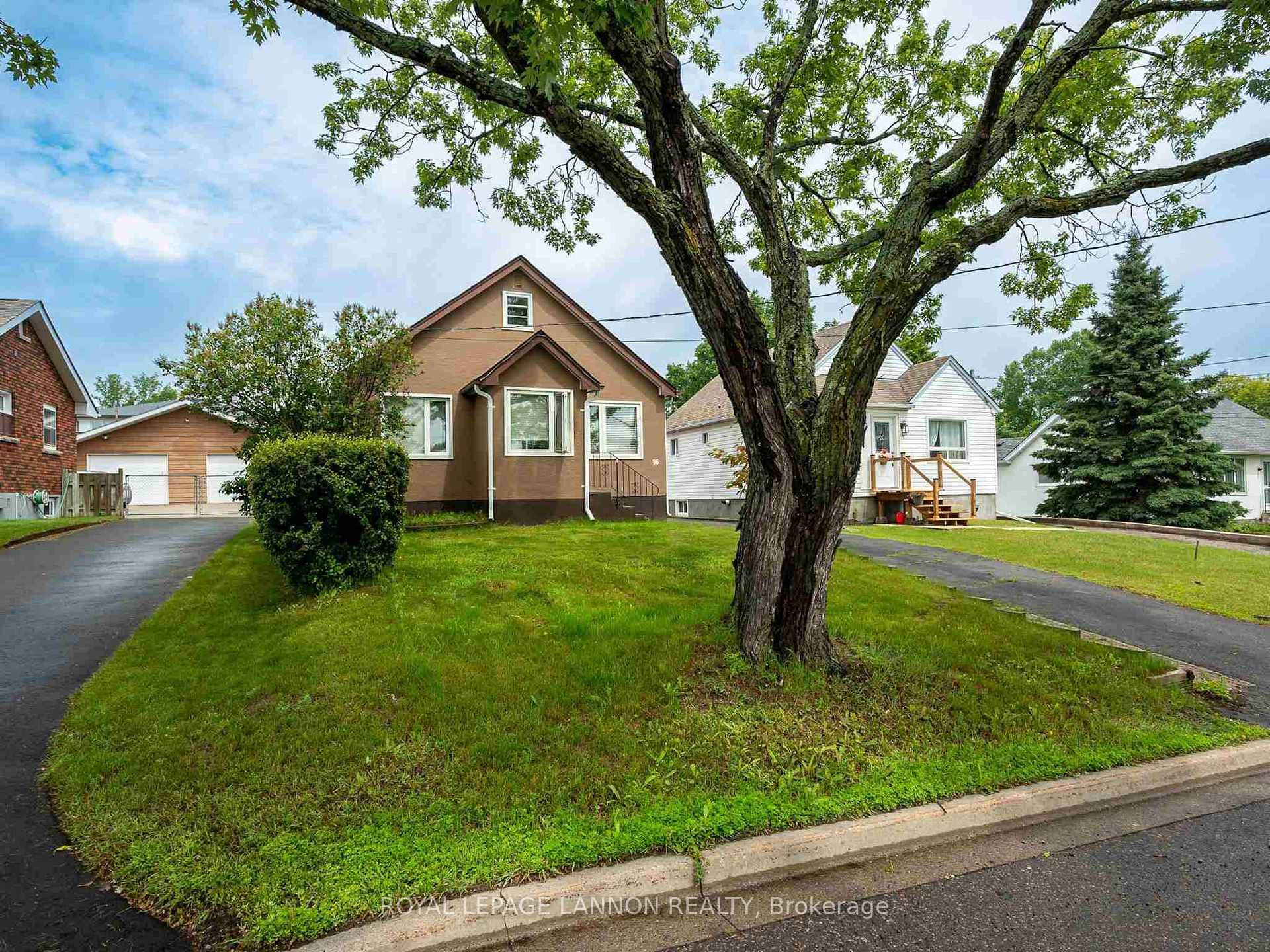 96 Albany Street photo 43