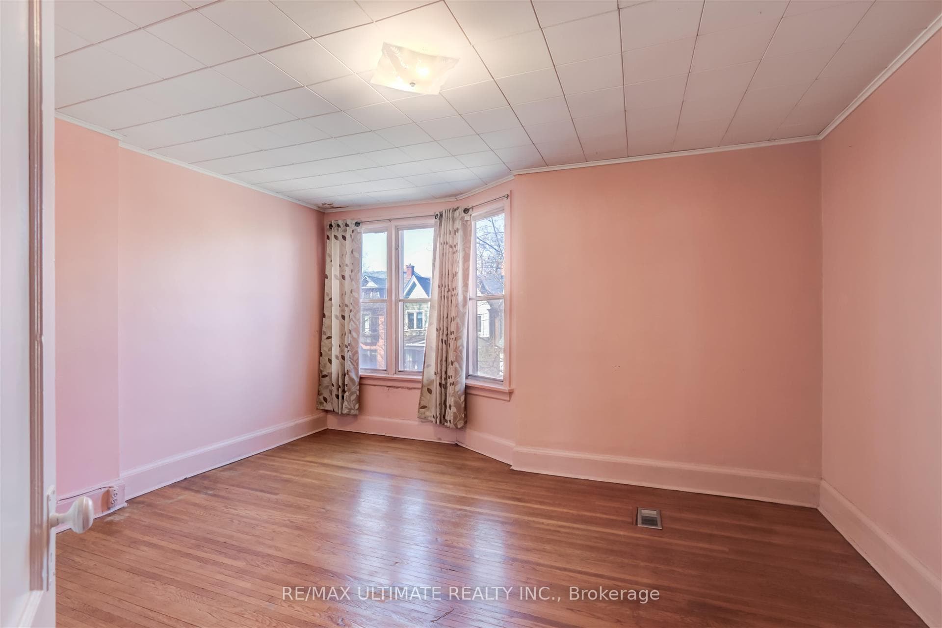 27 Bellwoods Avenue photo 17
