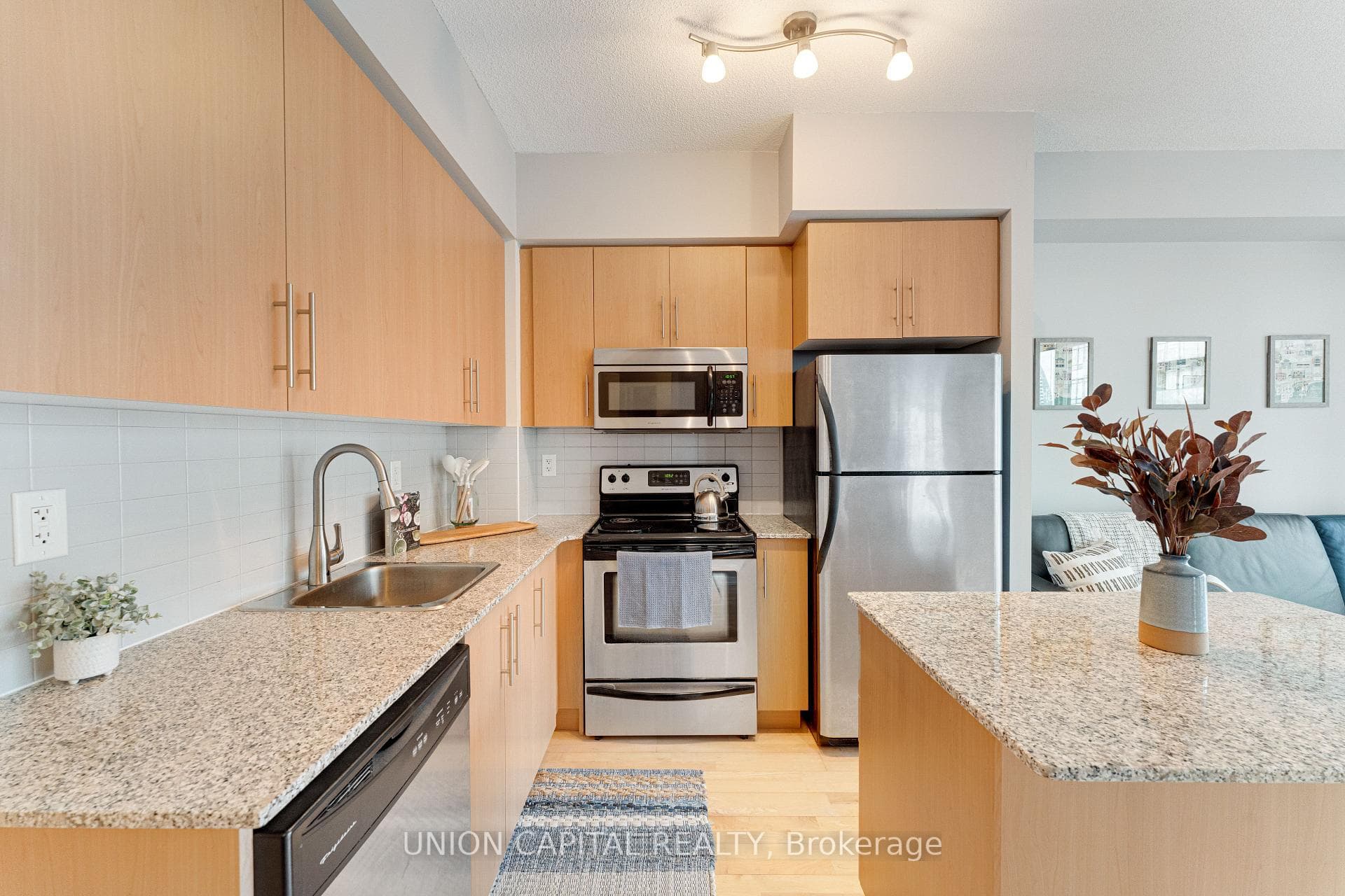 55 Bremner Boulevard Unit 3403 photo 10