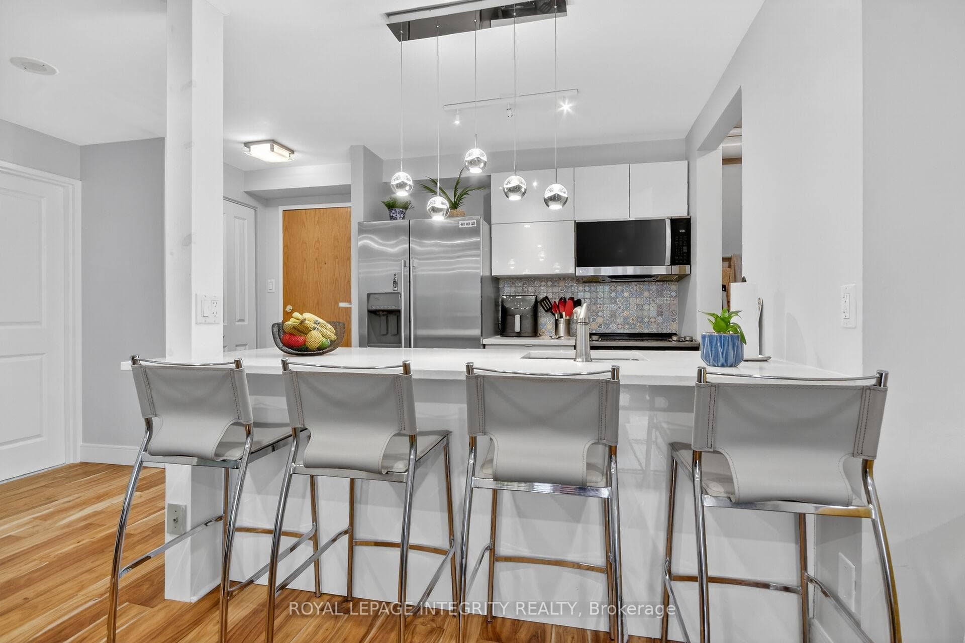 199 Kent Street Unit 1702 photo 14