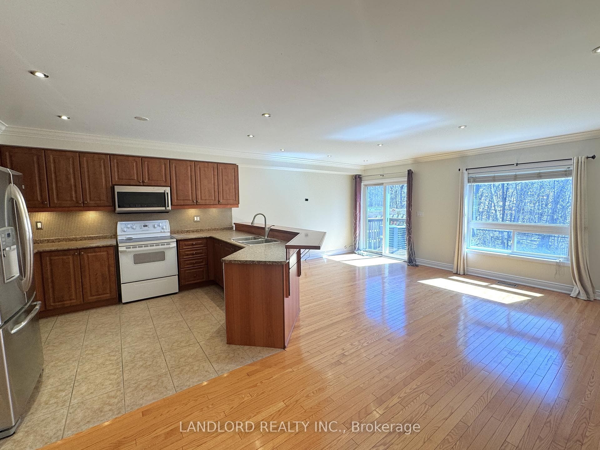 620 Ferguson Drive Unit 33 photo 1