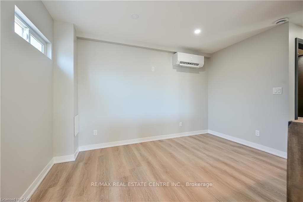 43 Mahony Avenue Unit 3 photo 11