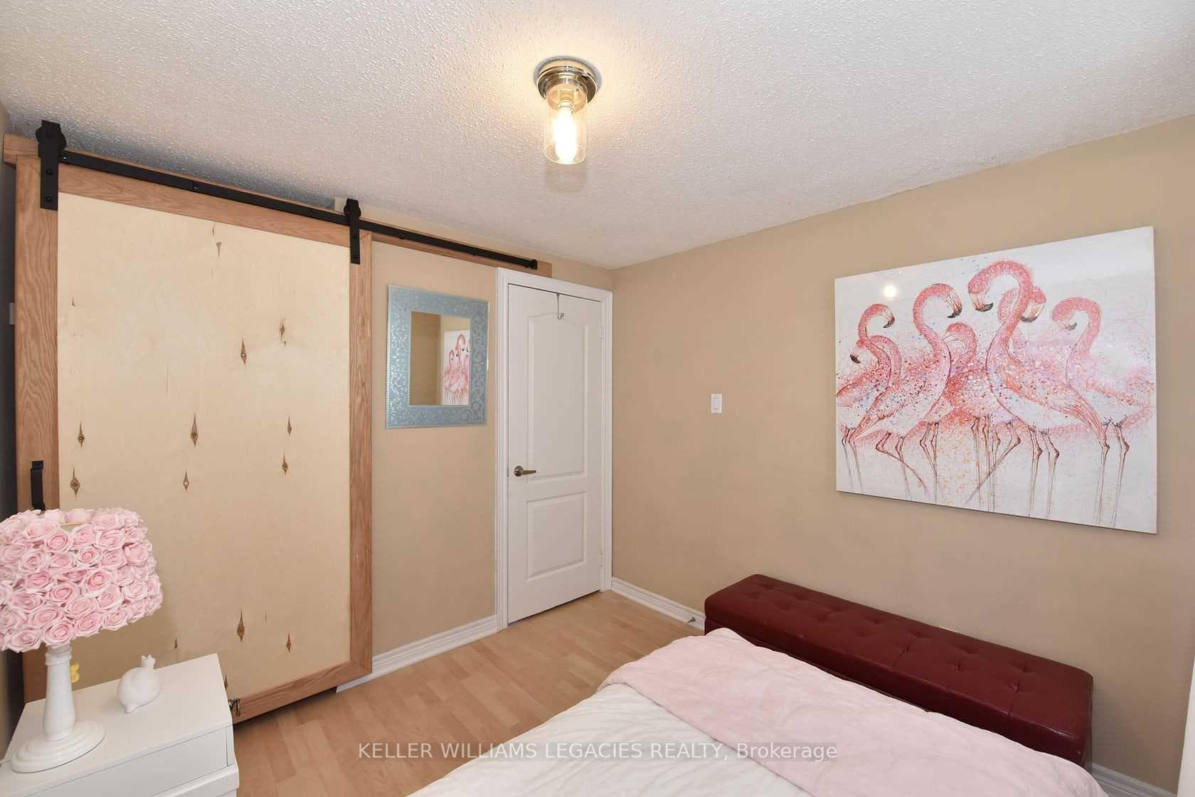 30 Trawley Crescent Unit Main photo 19