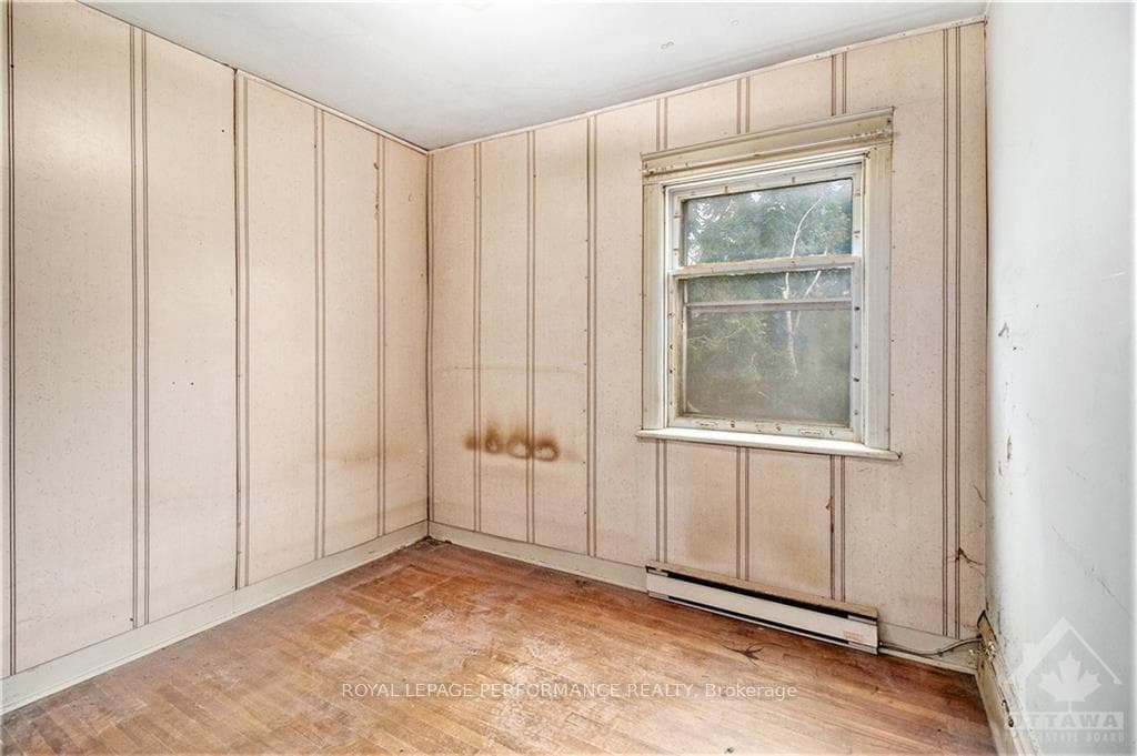 37 TYNDALL Street photo 19